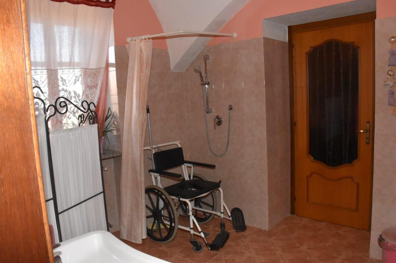 La Casa Di Enzo Bed & Breakfast Lequio Tanaro Exterior photo
